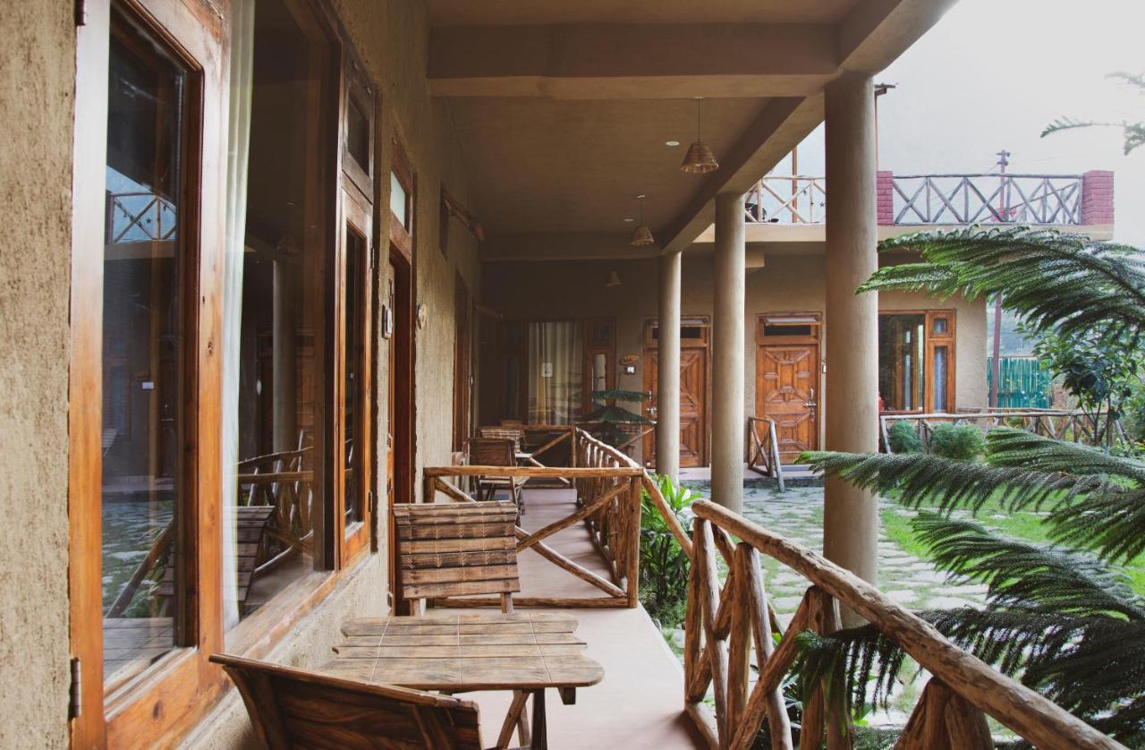 Shivadya Tirthan - Tirthan Valley Gushaini Extérieur photo